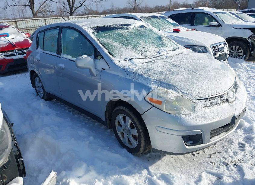 2007 Nissan Versa 1.8SL (VIN 3N1BC13E27L448334) main photo