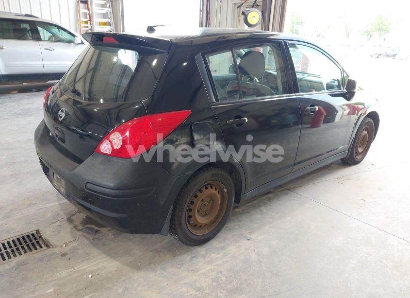 Photo 4 of 2008 Nissan Versa 1.8S (VIN 3N1BC13E28L373040)