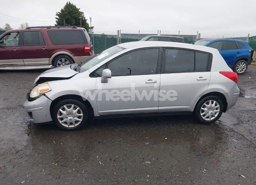 Photo 14 of 2008 Nissan Versa 1.8S (VIN 3N1BC13E28L395359)