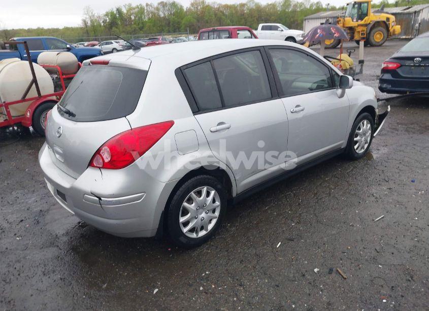 Photo 4 of 2008 Nissan Versa 1.8S (VIN 3N1BC13E28L395359)