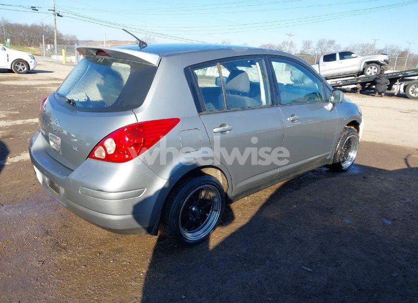 Photo 4 of 2008 Nissan Versa 1.8SL (VIN 3N1BC13E28L399783)