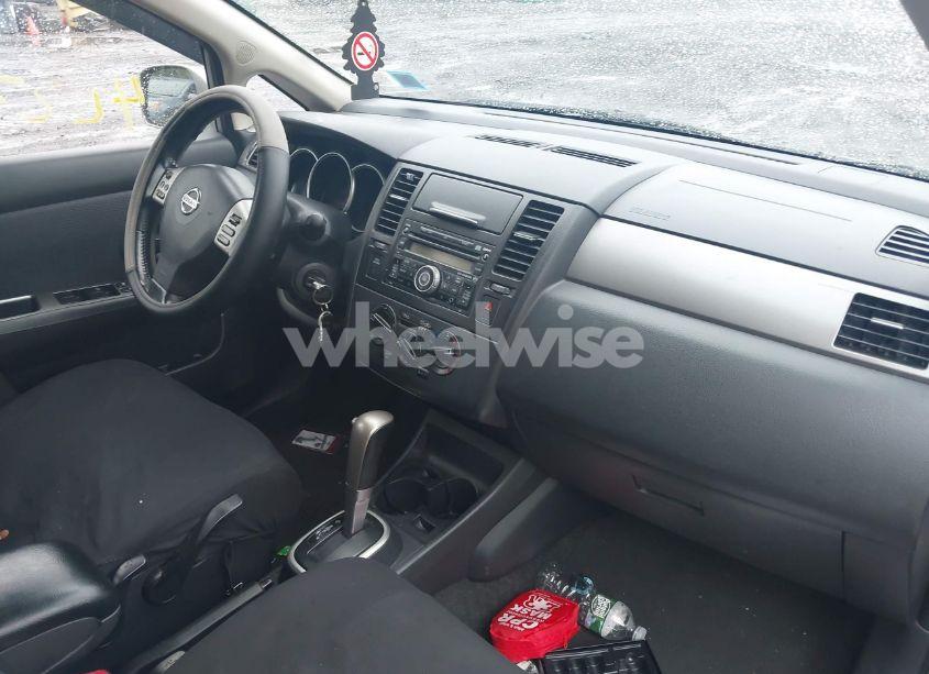 Photo 5 of 2009 Nissan Versa 1.8SL (VIN 3N1BC13E29L366879)