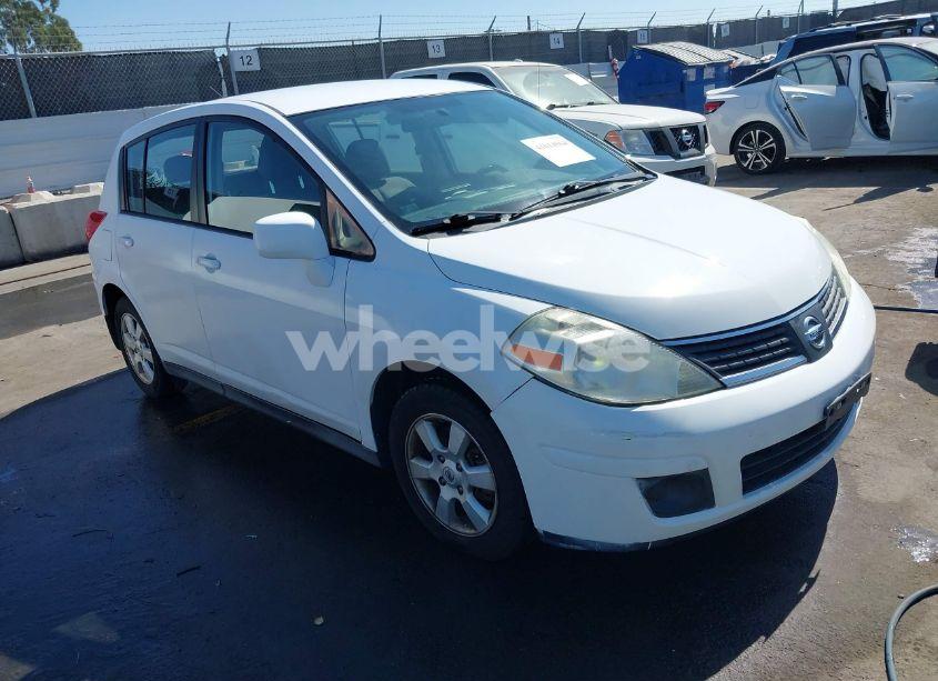 2009 Nissan Versa 1.8SL (VIN 3N1BC13E29L367742) main photo