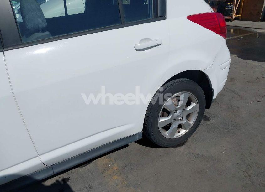 Photo 6 of 2009 Nissan Versa 1.8SL (VIN 3N1BC13E29L367742)