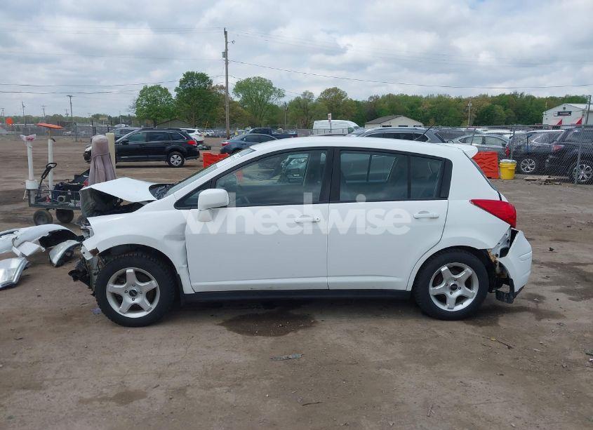 Photo 15 of 2009 Nissan Versa 1.8S (VIN 3N1BC13E29L372004)