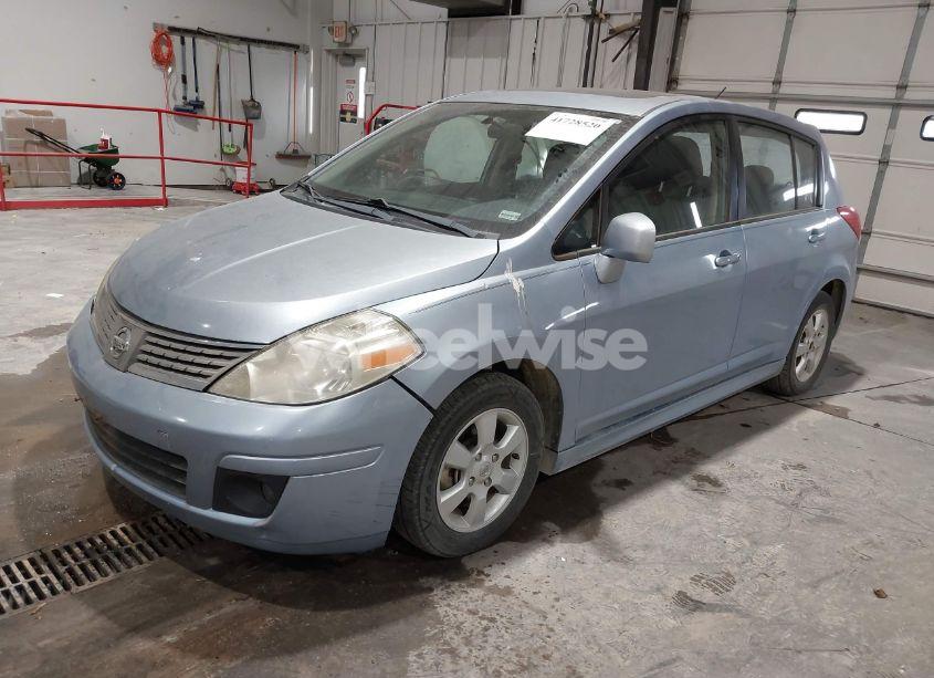 Photo 2 of 2009 Nissan Versa 1.8SL (VIN 3N1BC13E29L392172)