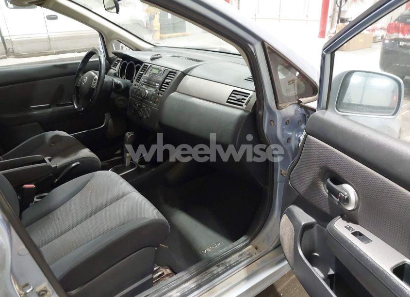 Photo 5 of 2009 Nissan Versa 1.8SL (VIN 3N1BC13E29L392172)