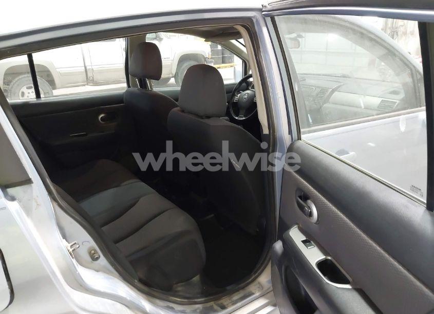 Photo 8 of 2009 Nissan Versa 1.8SL (VIN 3N1BC13E29L392172)