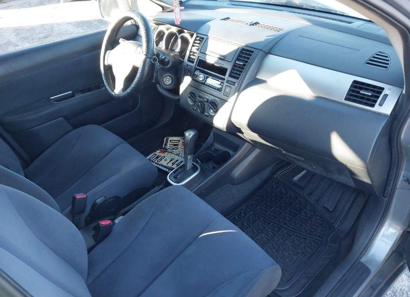 Photo 5 of 2009 Nissan Versa 1.8S (VIN 3N1BC13E29L402005)