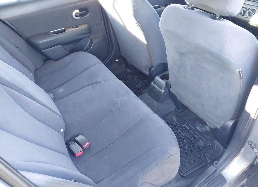 Photo 8 of 2009 Nissan Versa 1.8S (VIN 3N1BC13E29L402005)