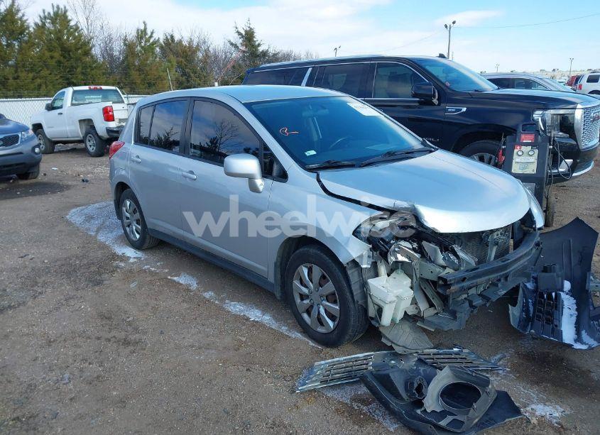 2007 Nissan Versa 1.8S (VIN 3N1BC13E37L383672) main photo