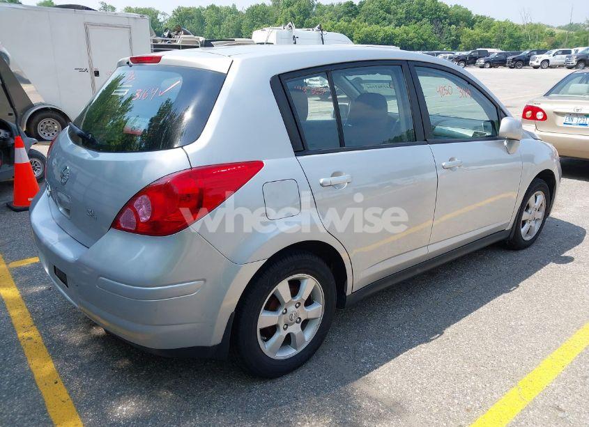 Photo 4 of 2007 Nissan Versa 1.8SL (VIN 3N1BC13E37L449721)