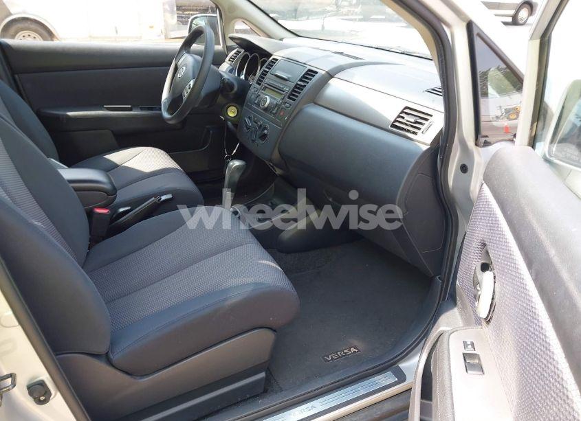 Photo 5 of 2007 Nissan Versa 1.8SL (VIN 3N1BC13E37L449721)