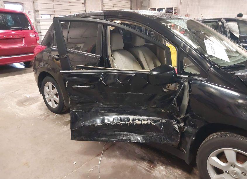 Photo 6 of 2008 Nissan Versa 1.8SL (VIN 3N1BC13E38L356764)