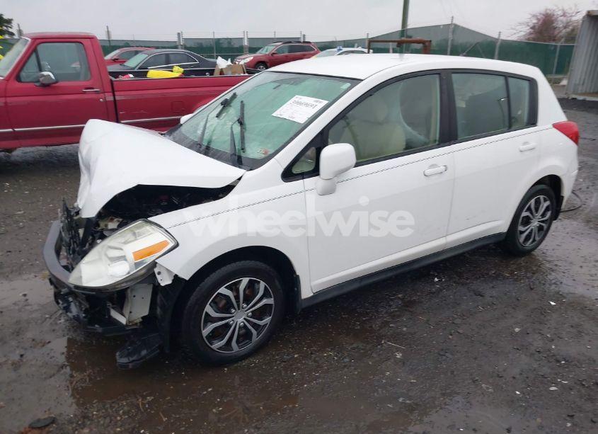 Photo 2 of 2008 Nissan Versa 1.8S (VIN 3N1BC13E38L445556)