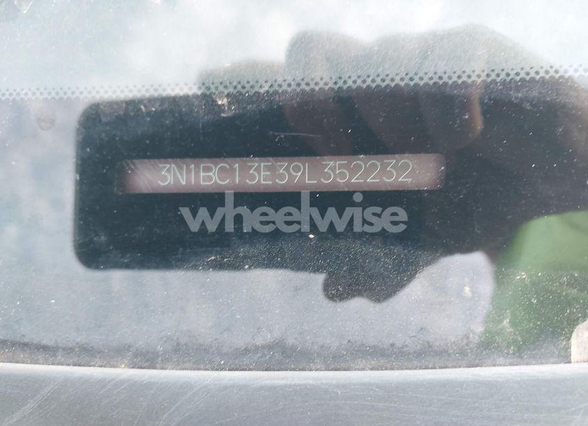 Photo 9 of 2009 Nissan Versa 1.8S (VIN 3N1BC13E39L352232)