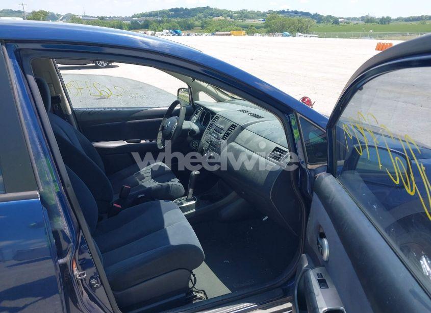 Photo 5 of 2009 Nissan Versa 1.8S (VIN 3N1BC13E39L357379)