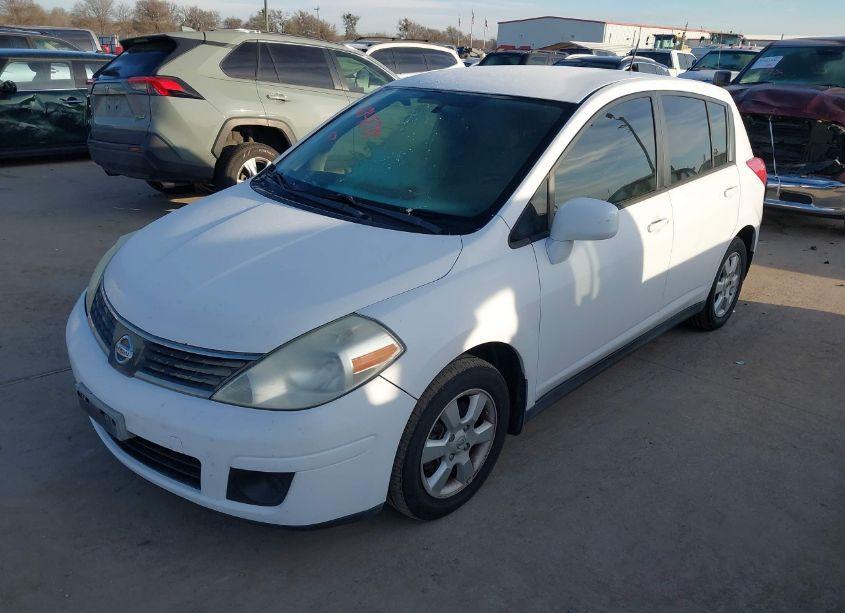 Photo 2 of 2009 Nissan Versa 1.8SL (VIN 3N1BC13E39L380015)