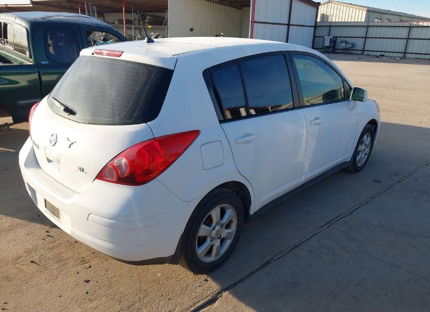 Photo 4 of 2009 Nissan Versa 1.8SL (VIN 3N1BC13E39L380015)