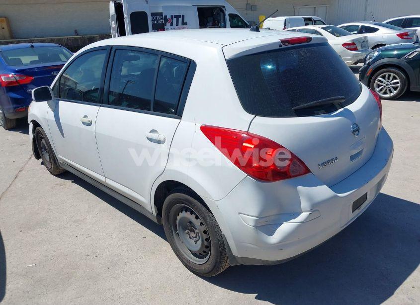 Photo 3 of 2009 Nissan Versa 1.8S (VIN 3N1BC13E39L464089)