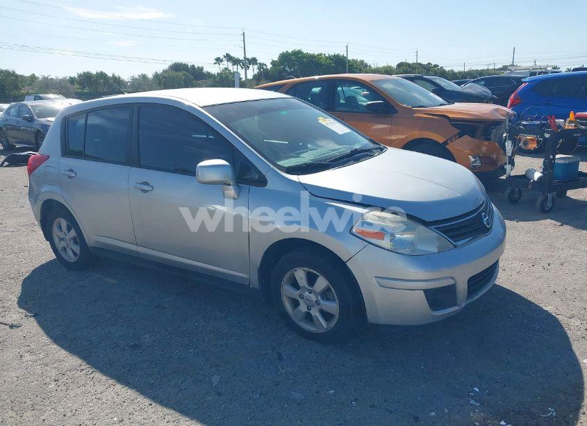 2009 Nissan Versa 1.8S (VIN 3N1BC13E39L474041) main photo