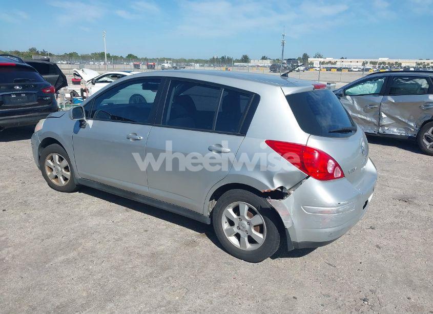 Photo 3 of 2009 Nissan Versa 1.8S (VIN 3N1BC13E39L474041)