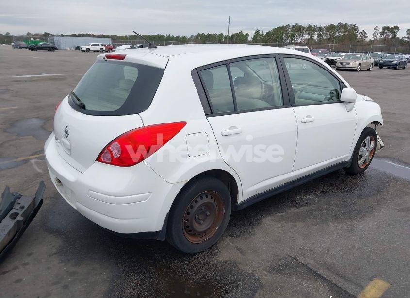 Photo 4 of 2009 Nissan Versa 1.8S (VIN 3N1BC13E39L481376)