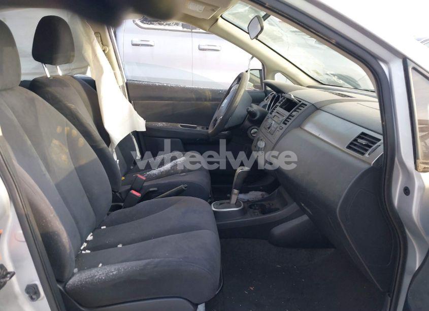 Photo 5 of 2008 Nissan Versa 1.8S (VIN 3N1BC13E48L368843)