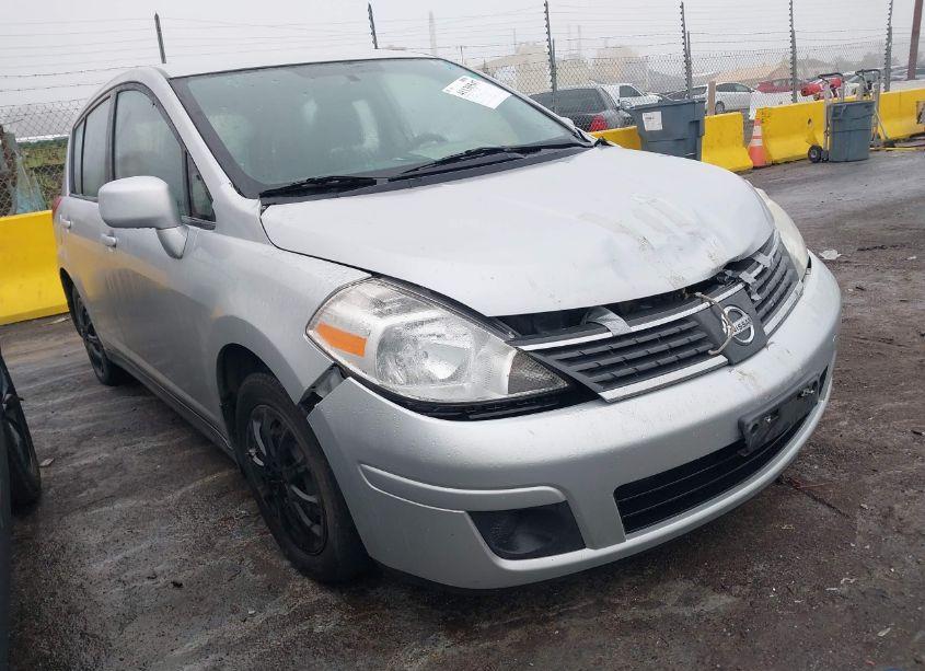 2008 Nissan Versa 1.8S (VIN 3N1BC13E48L386968) main photo