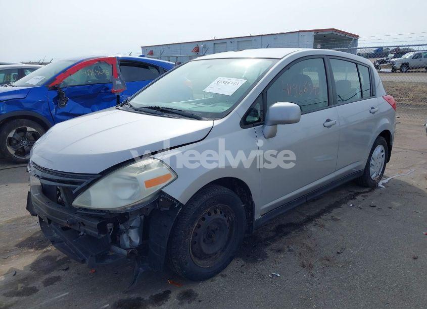Photo 2 of 2009 Nissan Versa 1.8S (VIN 3N1BC13E49L388740)