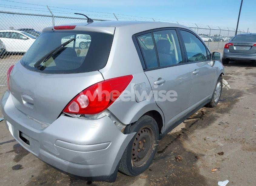 Photo 4 of 2009 Nissan Versa 1.8S (VIN 3N1BC13E49L388740)