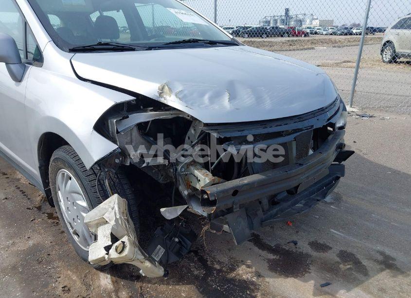 Photo 6 of 2009 Nissan Versa 1.8S (VIN 3N1BC13E49L388740)