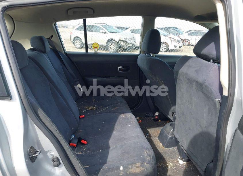 Photo 8 of 2009 Nissan Versa 1.8S (VIN 3N1BC13E49L388740)