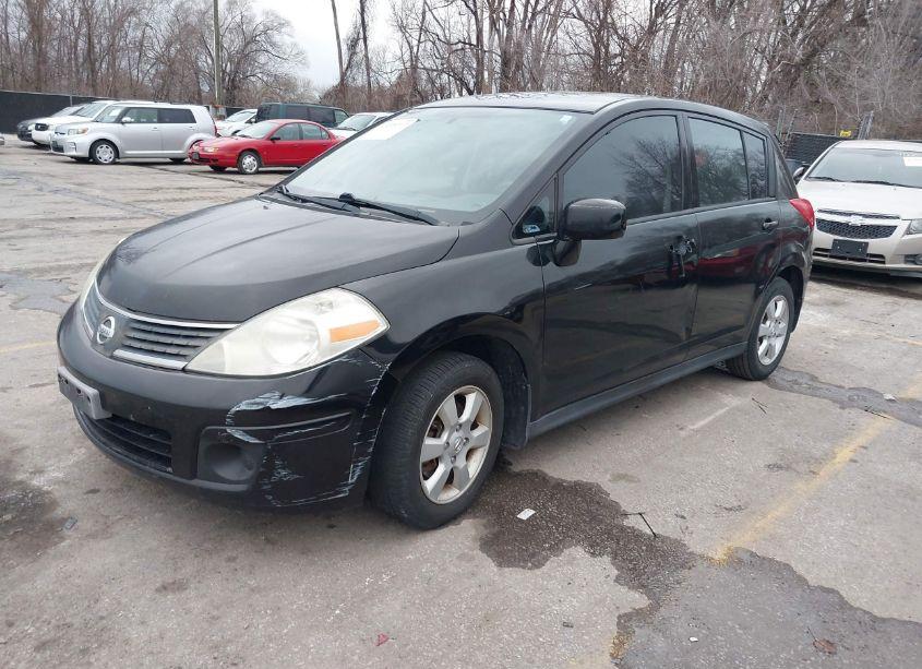 Photo 2 of 2009 Nissan Versa 1.8SL (VIN 3N1BC13E49L393453)