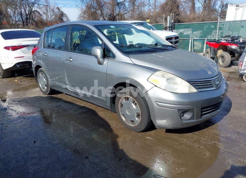 2009 Nissan Versa 1.8S (VIN 3N1BC13E49L415323) main photo