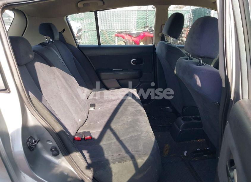 Photo 8 of 2009 Nissan Versa 1.8S (VIN 3N1BC13E49L415323)