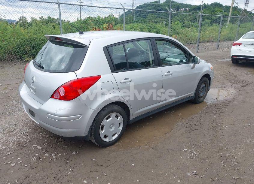 Photo 4 of 2009 Nissan Versa 1.8S (VIN 3N1BC13E49L426628)