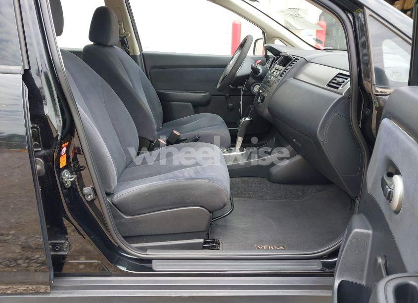 Photo 5 of 2009 Nissan Versa 1.8S (VIN 3N1BC13E49L480172)