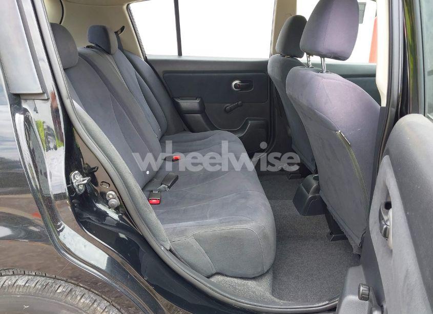 Photo 8 of 2009 Nissan Versa 1.8S (VIN 3N1BC13E49L480172)