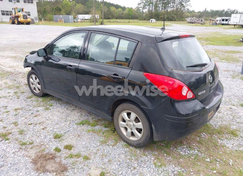 Photo 3 of 2009 Nissan Versa 1.8S (VIN 3N1BC13E49L488417)