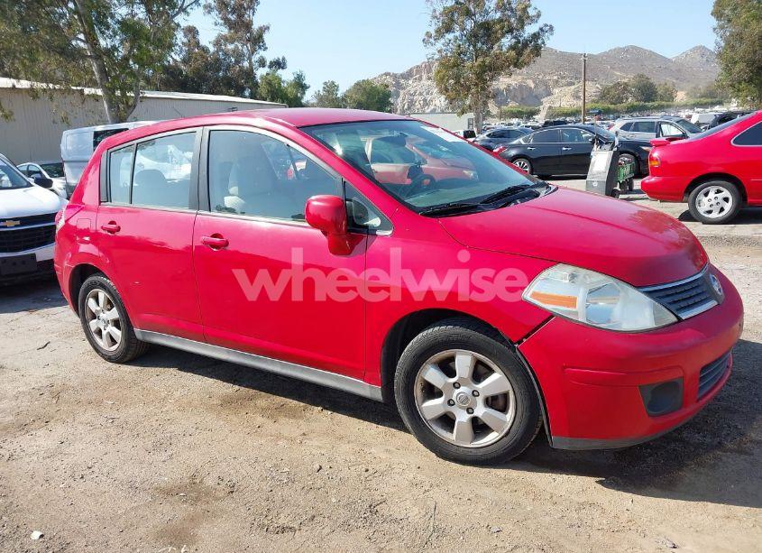 2007 Nissan Versa 1.8SL (VIN 3N1BC13E57L353248) main photo