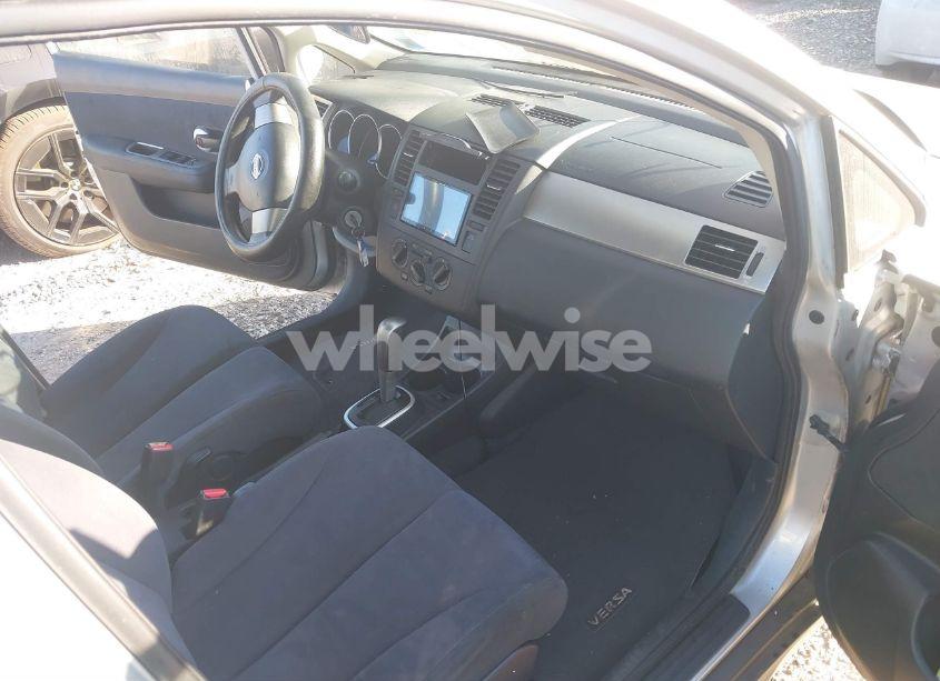Photo 5 of 2007 Nissan Versa 1.8S (VIN 3N1BC13E57L376903)