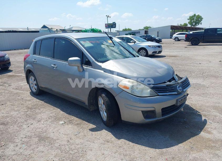 2007 Nissan Versa 1.8SL (VIN 3N1BC13E57L447713) main photo