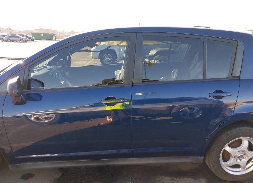 Photo 14 of 2009 Nissan Versa 1.8S (VIN 3N1BC13E59L357089)