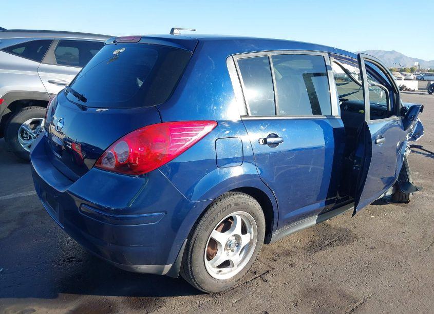 Photo 4 of 2009 Nissan Versa 1.8S (VIN 3N1BC13E59L357089)