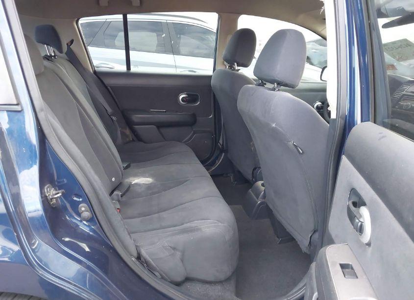 Photo 8 of 2009 Nissan Versa 1.8S (VIN 3N1BC13E59L357089)