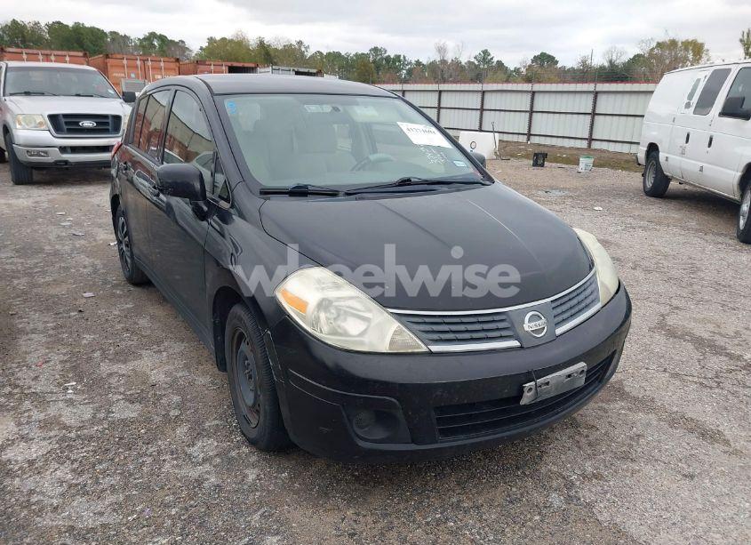 2009 Nissan Versa 1.8S (VIN 3N1BC13E59L374247) main photo