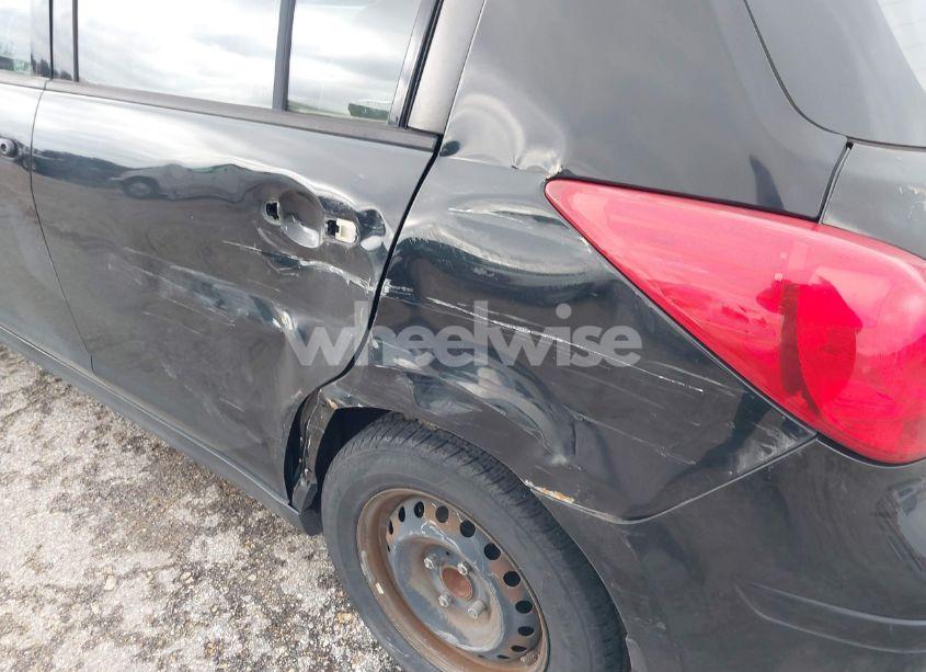 Photo 15 of 2009 Nissan Versa 1.8S (VIN 3N1BC13E59L374247)