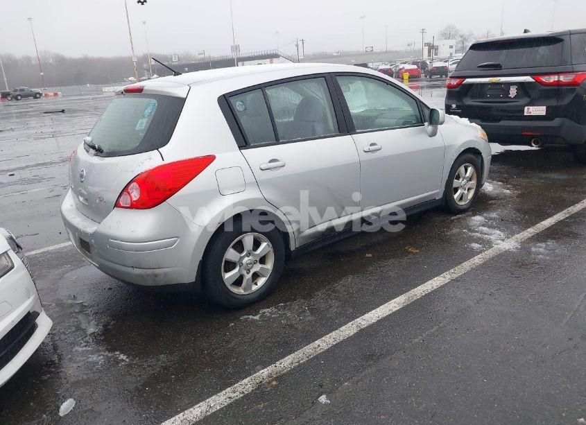 Photo 4 of 2009 Nissan Versa 1.8SL (VIN 3N1BC13E59L420840)