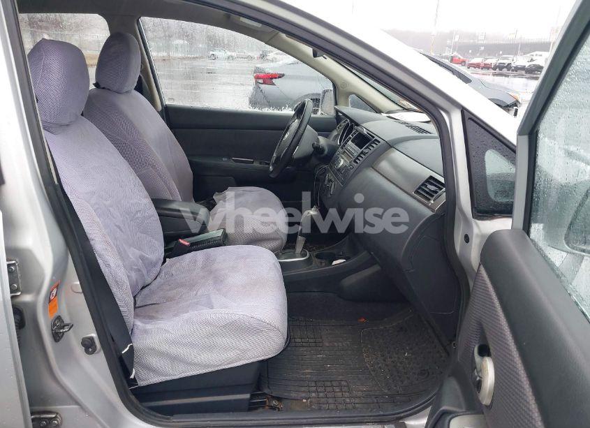 Photo 5 of 2009 Nissan Versa 1.8SL (VIN 3N1BC13E59L420840)